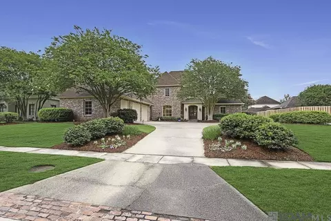 19112 Bellerive Ct, Baton Rouge, LA 70809