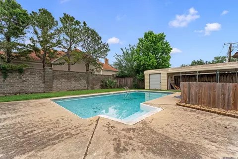 14439 Royal Oaks Ave, Baton Rouge, LA 70816