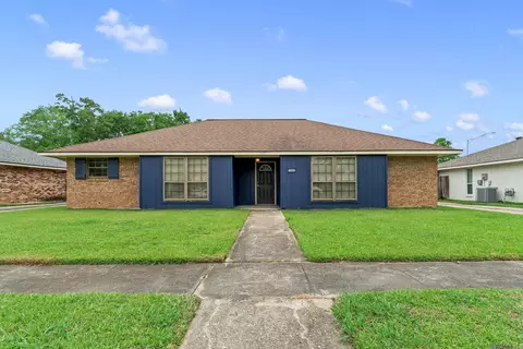 14339 Royal Oaks Ave, Baton Rouge, LA 70816