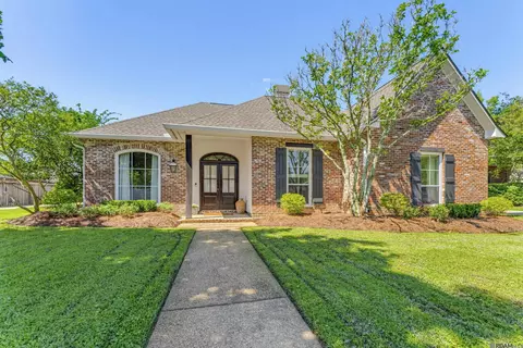 12530 Willows End Dr, Baton Rouge, LA 70810