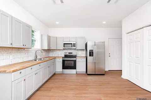 Kitchen - 1555 Robinson St, Baker, LA 70714 photo 1 of 3