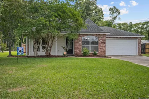 35038 Napoleon Dr, Denham Springs, LA 70706