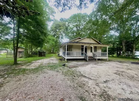 24516 Larry Dr, Denham Springs, LA 70726
