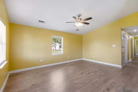 Living - 26293 Riverscape Dr, Springfield, LA 70462 photo 1 of 3