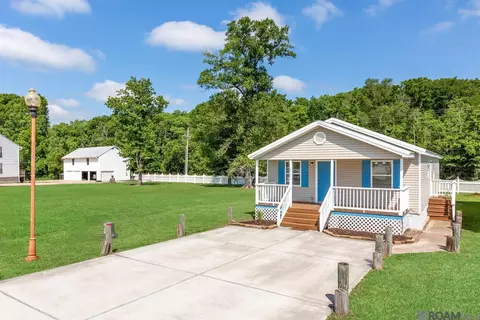26293 Riverscape Dr, Springfield, LA 70462