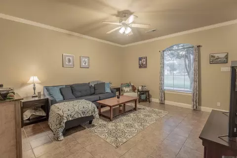 4000 Lake Beau Pre # 160, Baton Rouge, LA 70820