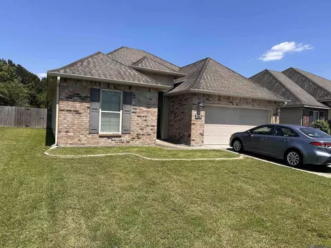 26406 Evangeline Trace Blvd, Denham Springs, LA 70726