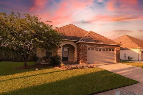 38305 Cotton Creek Ave, Prairieville, LA 70769