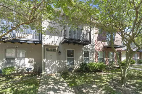 10600 Lakes Blvd # 1805, Baton Rouge, LA 70810