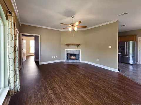Living - 13344 David Lee Dr, Walker, LA 70785 photo 1 of 2