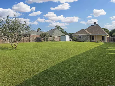 Exterior - 13344 David Lee Dr, Walker, LA 70785 photo 5 of 6