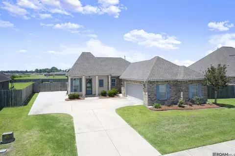 6512 Union Dr, Addis, LA 70710