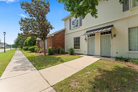 4000 Lake Beau Pre # 90, Baton Rouge, LA 70820