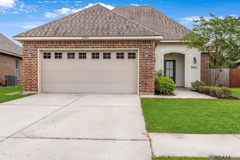 38363 Brown Rd, Prairieville, LA 70769
