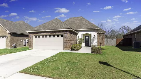 38363 Brown Rd, Prairieville, LA 70769