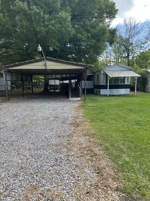 15054 W Beaver Dr, Pride, LA 70770
