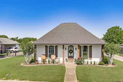 6131 Windwood Dr, Zachary, LA 70791