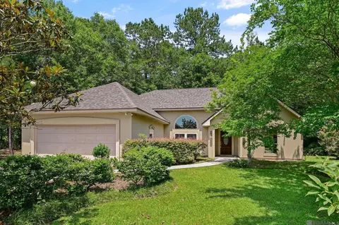 323 Autumn Woods Dr, Covington, LA 70433