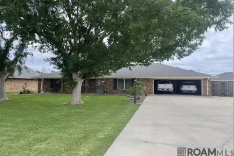 23185 Reulet Ave, Vacherie, LA 70090