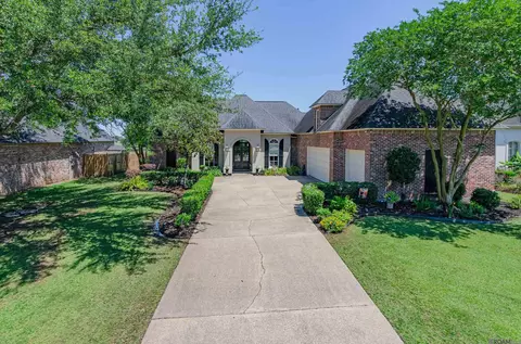 6242 Beau Douglas Ave, Gonzales, LA 70737