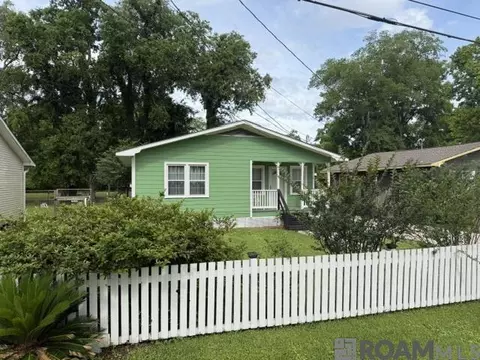 1107 Berthier St, New Roads, LA 70760