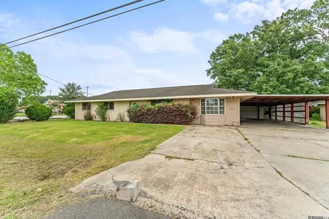 403 Vatican Dr, Donaldsonville, LA 70346