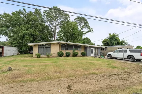 405 Vatican Dr, Donaldsonville, LA 70346