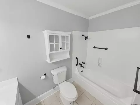 Bath - 12725 Arnold Rd, Walker, LA 70785 photo 2 of 2