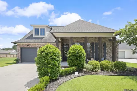 12896 Solemn Oaks Ave, Baton Rouge, LA 70818
