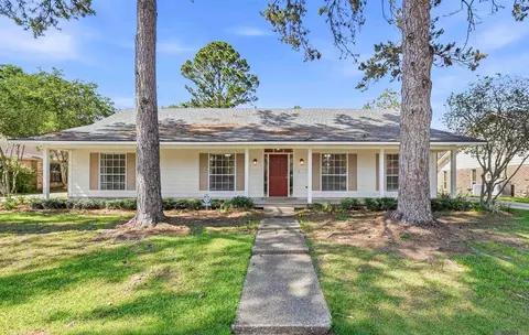 15833 Hogenville Ave, Baton Rouge, LA 70817