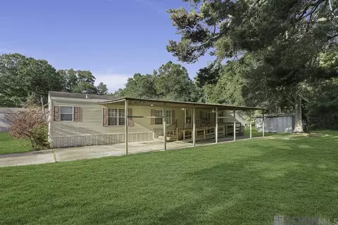 29437 Burns Ln, Walker, LA 70785