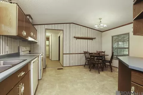 29437 Burns Ln, Walker, LA 70785 photo 13
