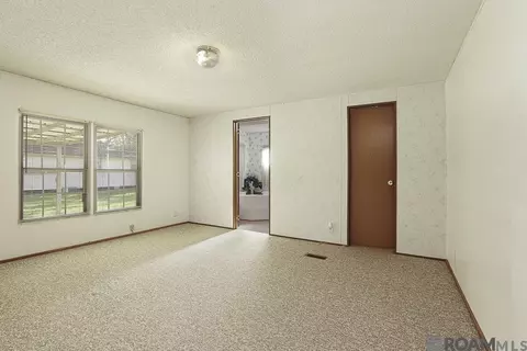 29437 Burns Ln, Walker, LA 70785 photo 16