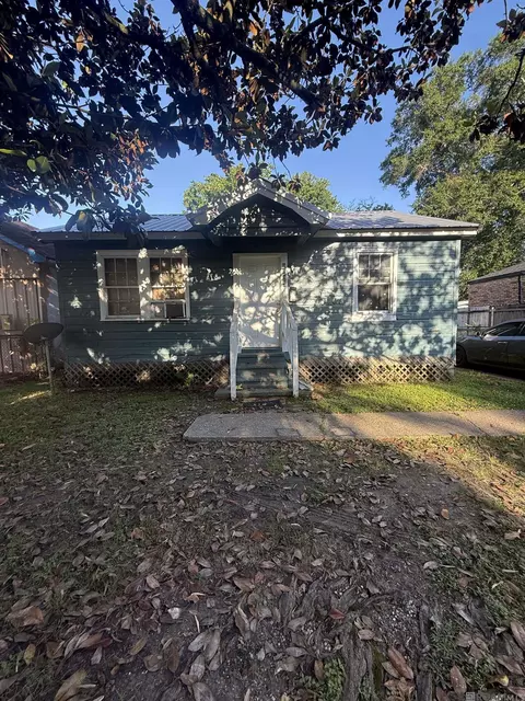 2913 Addison St, Baton Rouge, LA 70805