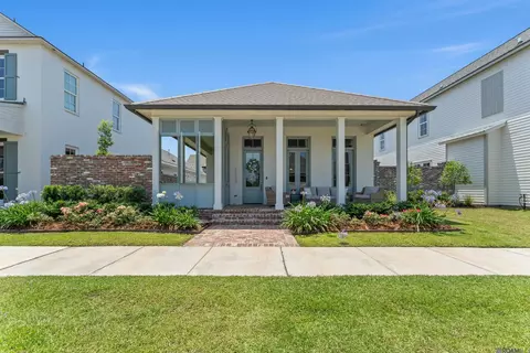 5230 N Pointer Ct, Baton Rouge, LA 70808