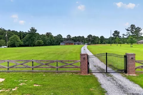 7735 Highway 10, Ethel, LA 70730