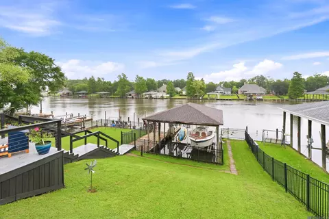 12132 River Highlands, Saint Amant, LA 70774