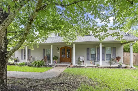5047 Bozeman St, Zachary, LA 70791