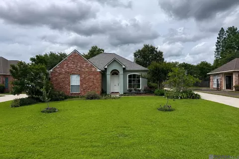 18476 Lake Camellia Ave, Baton Rouge, LA 70817