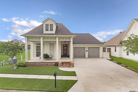 38182 Emery Ln, Prairieville, LA 70769
