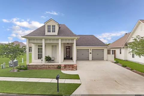 38182 Emery Ln, Prairieville, LA 70769