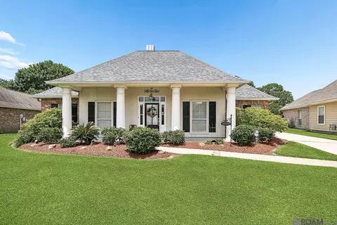 15172 Bluffwood Cir, Prairieville, LA 70769