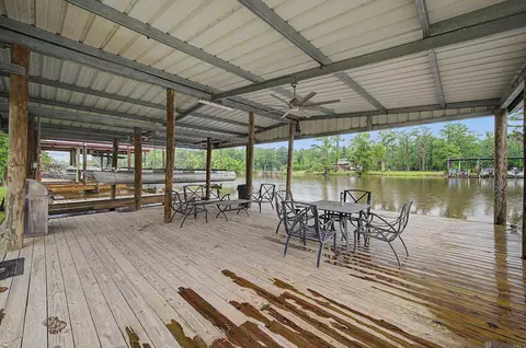 18586 River Bend Rd, Maurepas, LA 70449 photo 2