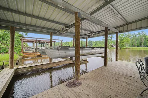 18586 River Bend Rd, Maurepas, LA 70449 photo 3