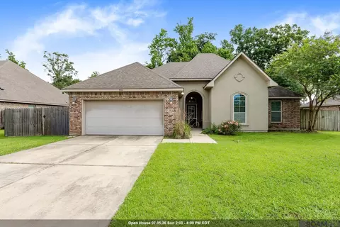 3344 Orleans Quarters Dr, Brusly, LA 70719