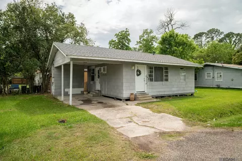 203 W Caroline St, Gonzales, LA 70737