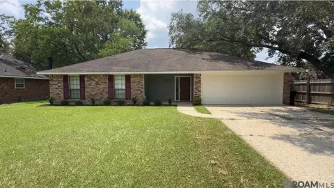 6044 Fleetwood Dr, Baton Rouge, LA 70817