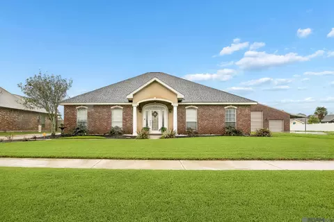 712 N Pine St, Gramercy, LA 70052
