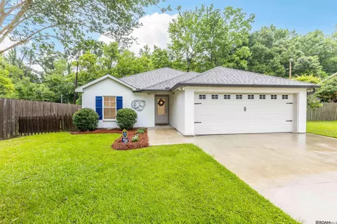 18634 White Oak Dr, Prairieville, LA 70769