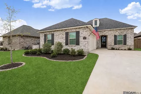 13330 Belle Prairie Dr, Geismar, LA 70734
